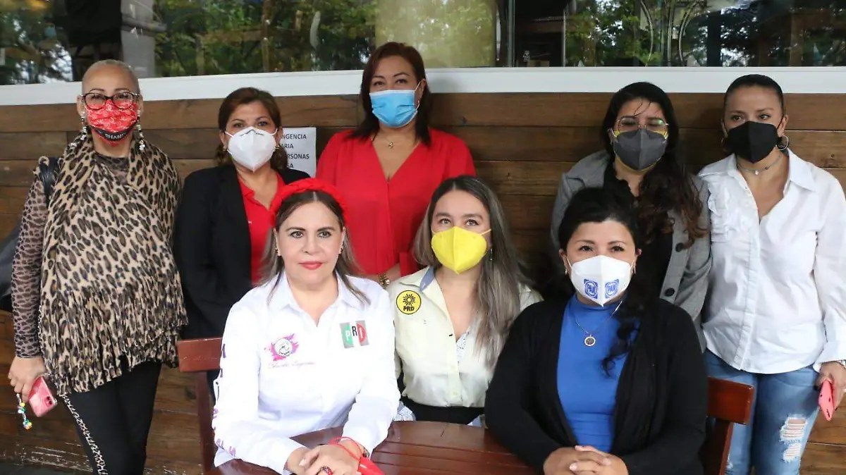 mujeres pan prd